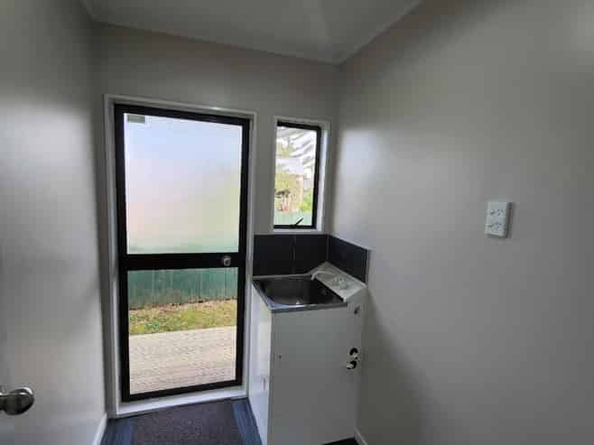 b/34 Shifnal Drive, Randwick Park