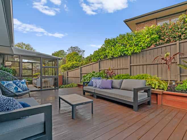 8 Greenbank Drive, Saint Johns