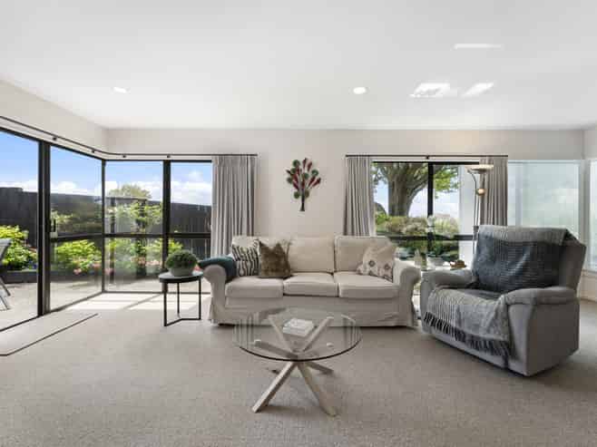 2/63 Fancourt Street, Meadowbank