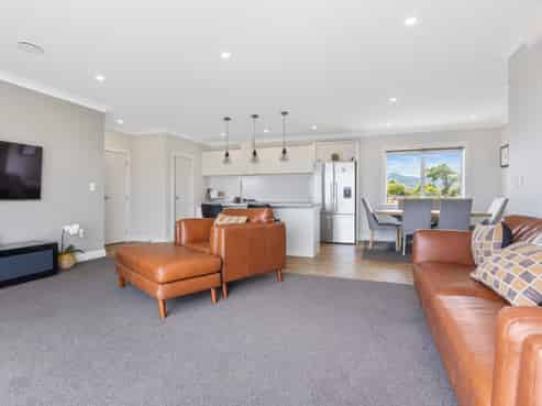 11 Leith Road, Okato