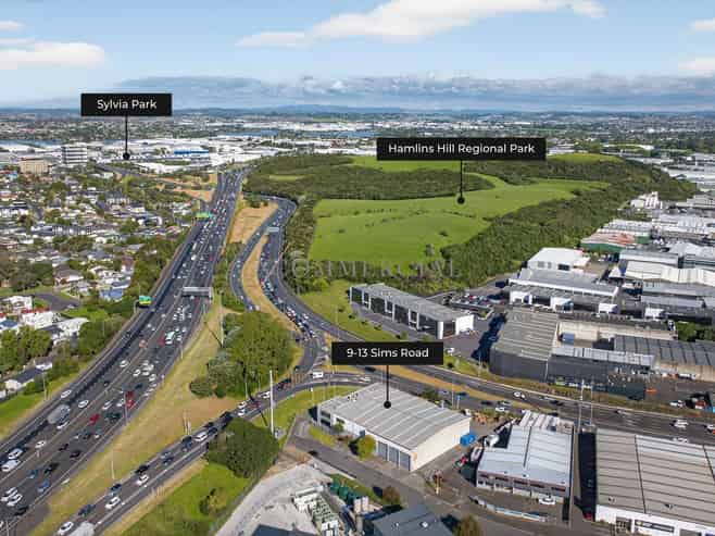 1,730sqm Massive Profile & Gantry Crane