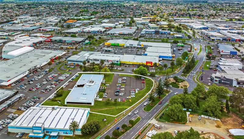  33 Lambie Drive, Manukau