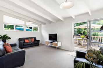 43 Holt Avenue, Torbay