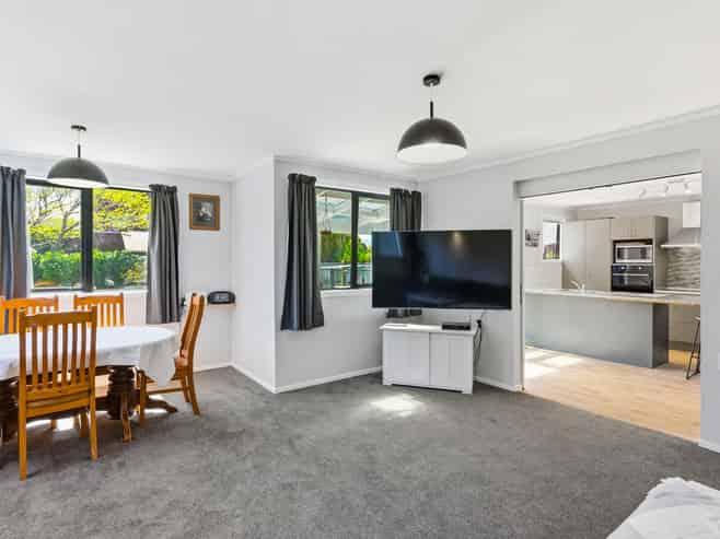 13 Bahama Crescent, Paraparaumu Beach