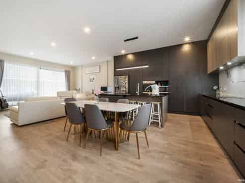 2/24 Pah Road, Epsom