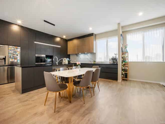 2/24 Pah Road, Epsom