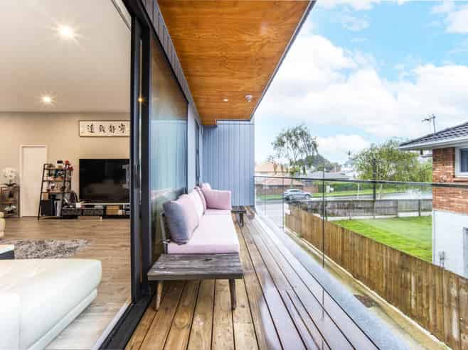 2/24 Pah Road, Epsom