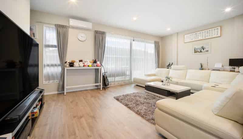 2/24 Pah Road, Epsom