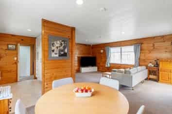 66 Athena Drive, Totara Vale