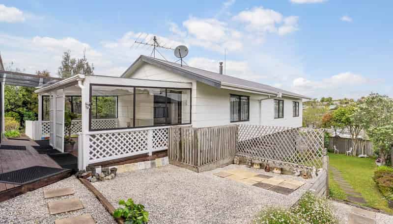 66 Athena Drive, Totara Vale