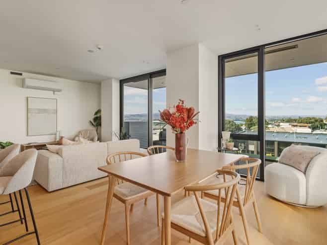 2/38 Elizabeth Street, Tauranga