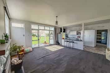 157 and 16 Seaward Road, Edendale