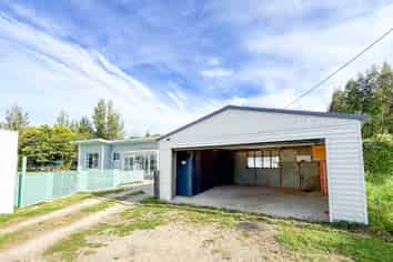157 and 16 Seaward Road, Edendale