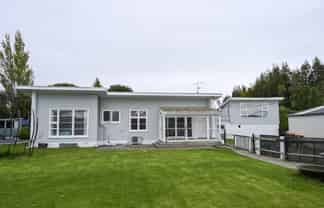 157 and 16 Seaward Road, Edendale