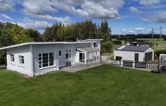 157 and 16 Seaward Road, Edendale