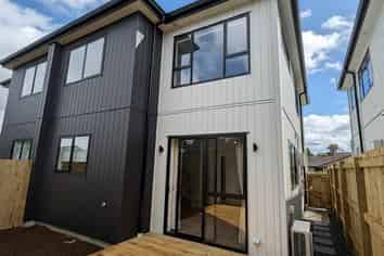 14C Stewart Gibson Place, The Gardens