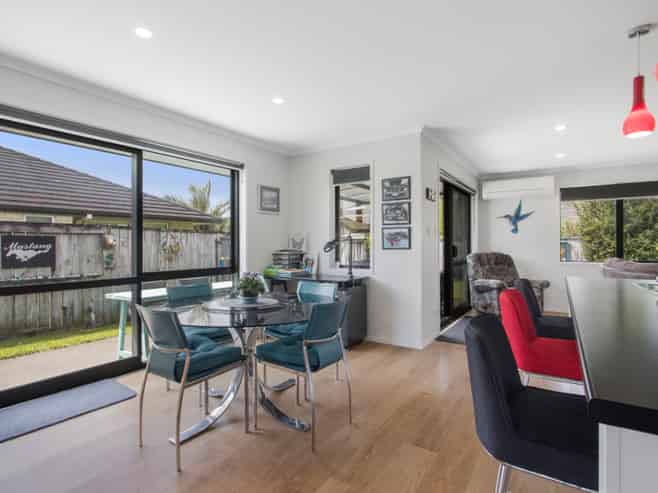 6 Maniaroa Drive, Katikati