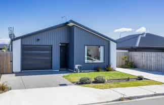 13 Witte Street, Woodend