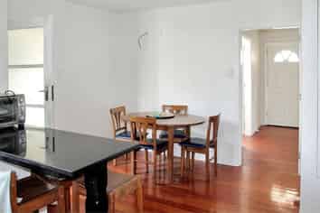 16 Seddon Street, Takaro