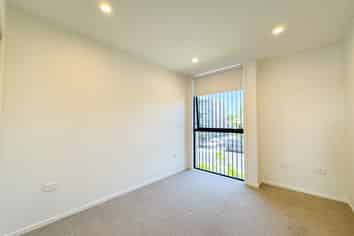 4/168 Rosebank Road, Avondale