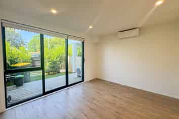 4/168 Rosebank Road, Avondale