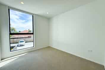 4/168 Rosebank Road, Avondale