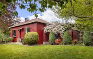 13 Hereweka Street, Portobello