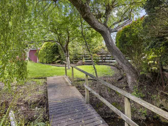 13 Hereweka Street, Portobello