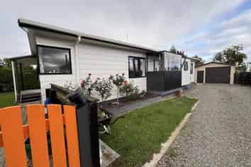 9 Rata Street, Tokomaru