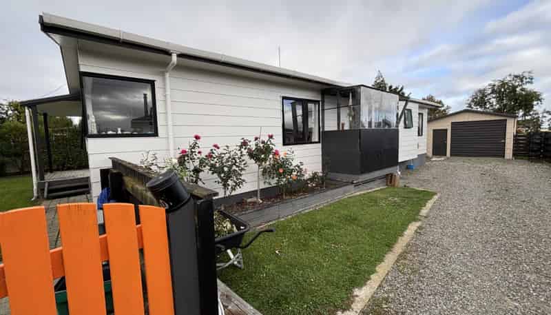 9 Rata Street, Tokomaru