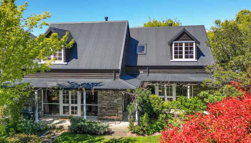 9 Hunter Crescent, Wanaka