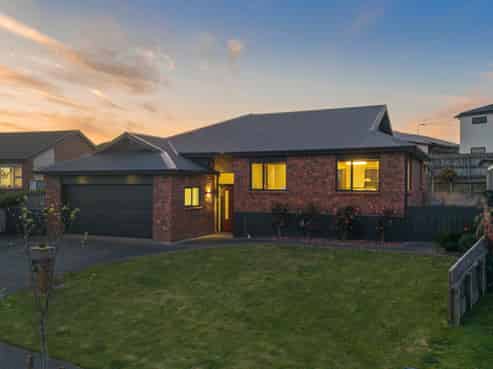 6 Aotea Drive, Aotea