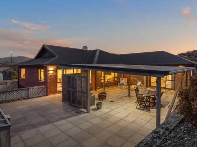 6 Aotea Drive, Aotea