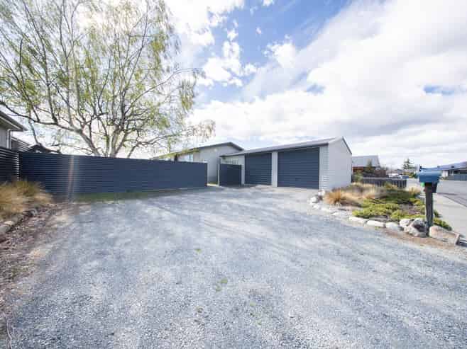 14 Rhoboro Road, Twizel