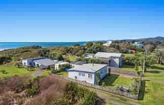 777/779 State Highway 35, Tirohanga