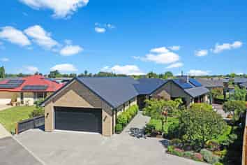 15 Orchard Grove, Netherby