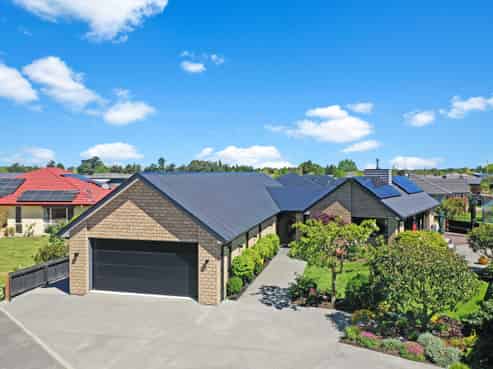 15 Orchard Grove, Netherby
