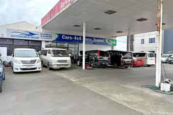 OFFICE WITH YARD FOR LEASE
