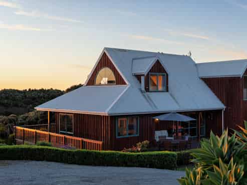 36 Sirrah Street, Okitu