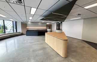 BRAND-NEW MODERN GREEN STAR OFFICE
