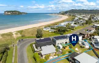 305 Winifred Avenue, Whangamata