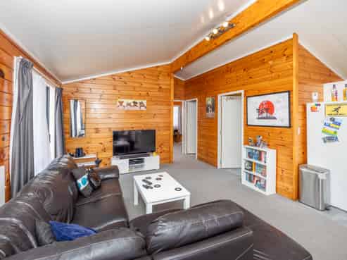 21a Acacia Crescent, Glenview