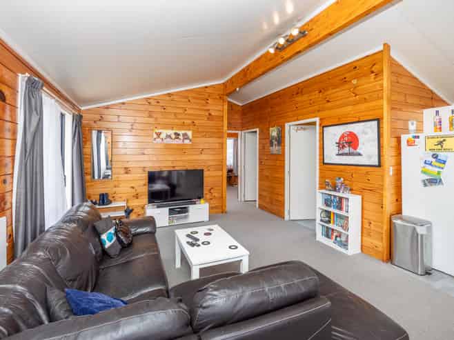 21a Acacia Crescent, Glenview