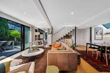 10 Shrewsbury Street, Merivale