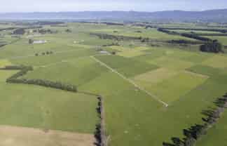 2556 State Highway 53, Martinborough