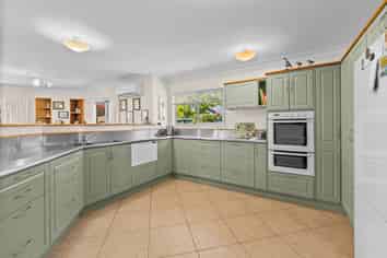 7 Tranquil Place, Allenton