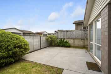 84/4 Greystone Place, Omokoroa
