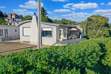 4 Cleddy Street, Moeraki