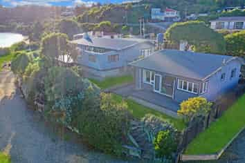 4 Cleddy Street, Moeraki