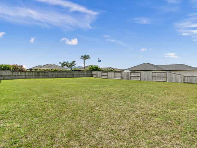 26 St Michael Crescent, One Tree Point